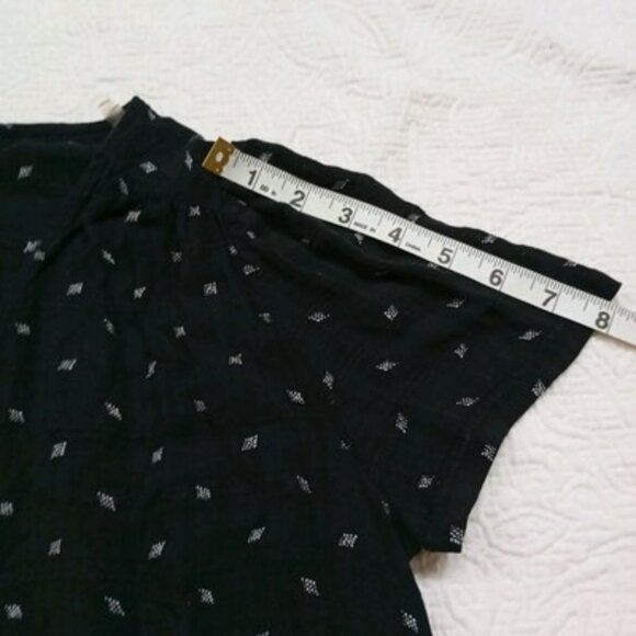 Universal Thread Womens Black Wrap Top With Tie Detail Size M - Picture 9 of 12